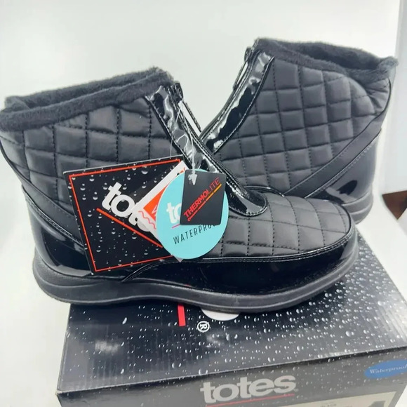 Totes Womens Slope Winter Snow Boots Waterproof Quilted Front Zip Black Size 9W - Picture 5 of 8